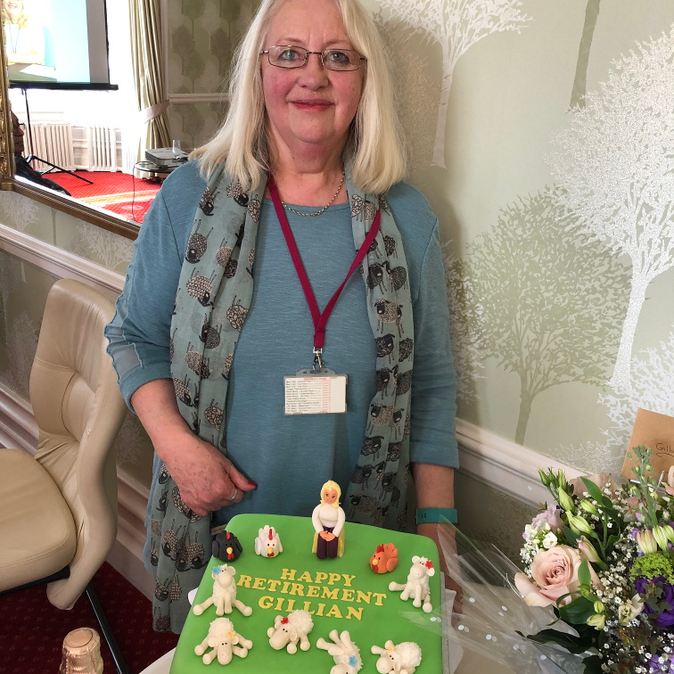 Carousel - Gillian with cake Carousel - Gillian with cake