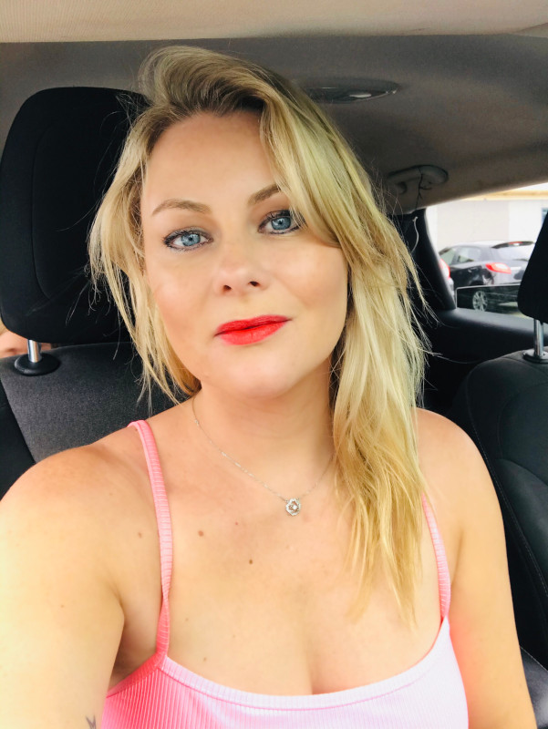 Rebecca Featherstone (web) Rebecca Featherstone