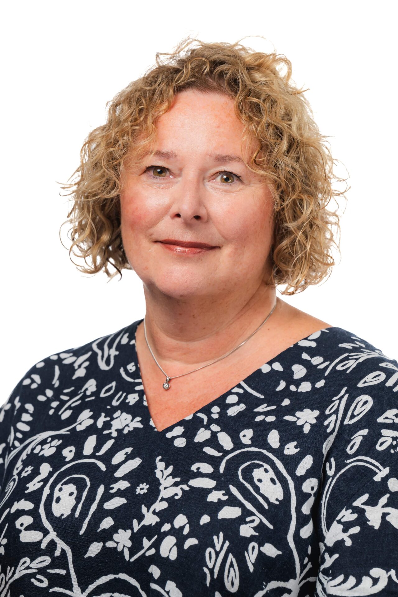 Lee Willmott - FINAL_-min Lee Willmott - FINAL_-min