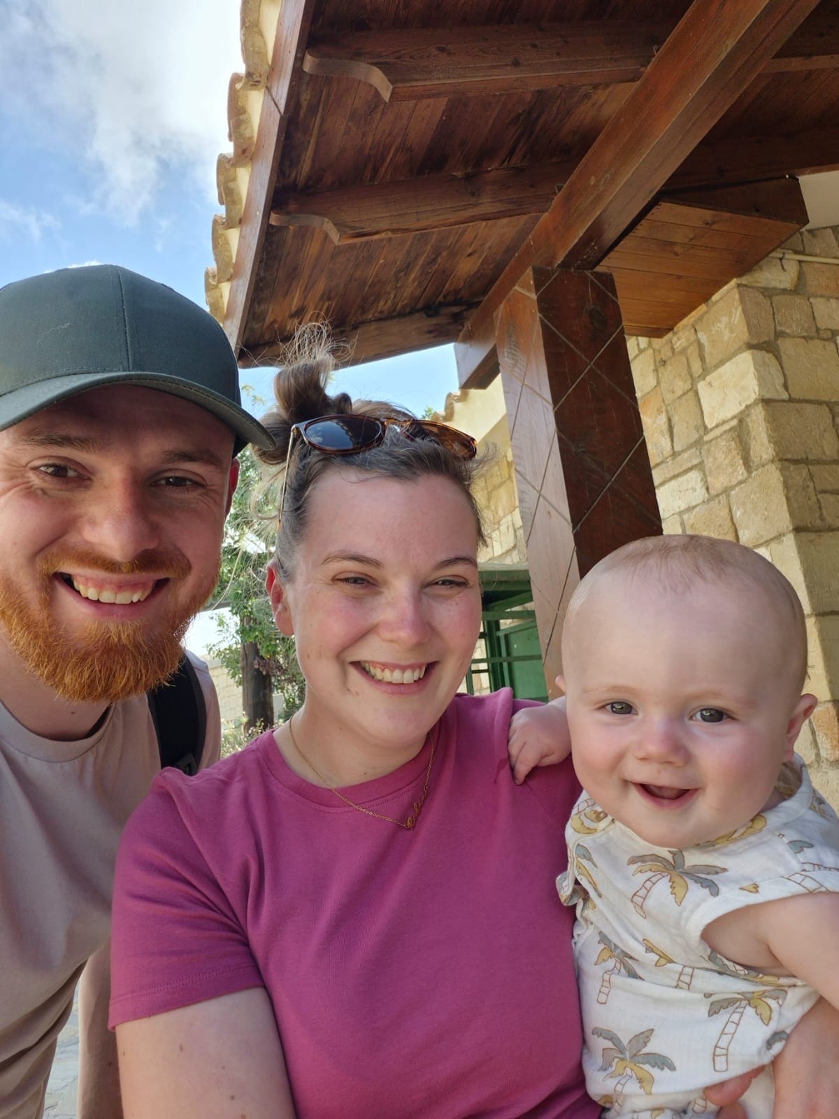 Victoria_and_Jonathan_Family_pic