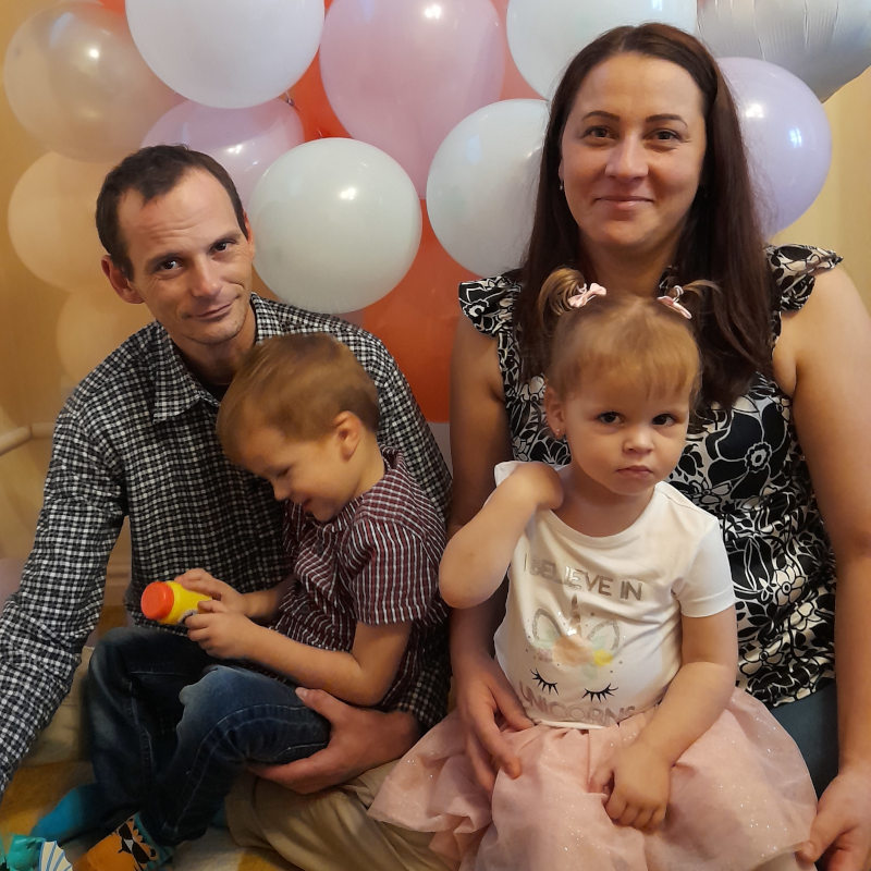 Viktoria and Gabor with Dorian and Miana